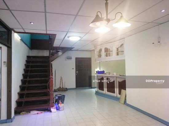 ให้เช่า-ด่วน-บ้านเดี่ยว2ชั้น-พร้อมบ้านเดี่ยวชั้นเดียวอีก1หลัง-พื้นที่250-ตรว-อยู่ถนนสุทธิสาร