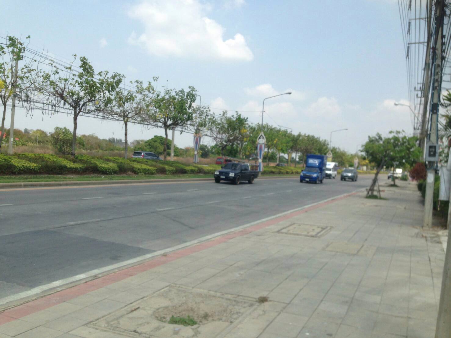 โกดังให้เช่า-อยู่ถนนติด-ถนนเจ้าคุณทหารเขต-ลาดกระบังให้เช่าถูกมาก-170-ตารางวาให้เช่าเพียง-45000-บาท