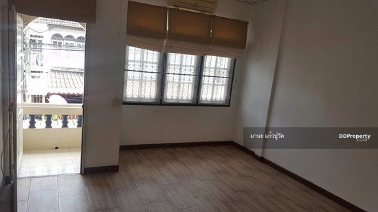 ให้เช่า-ทาวน์เฮ้าส์2ชั้น-20ตรวมี-2ห้องนอน-2ห้องน้ำ-2แอร์