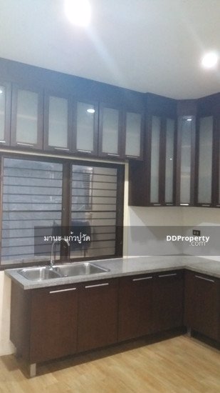 ให้เช่า-บ้านแฝด3ชั้น-25ตรว-4ห้องนอน-3ห้องน้ำ-ถนน-อินทามระ40-ใกล้mrtสุทธิสาร-ให้เช่า27000-เดือน