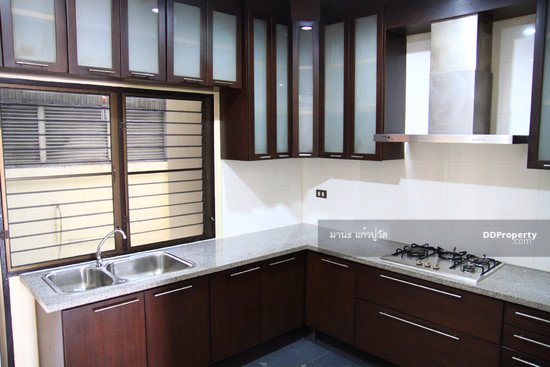 ให้เช่า-บ้านแฝด3ชั้น-25ตรว-4ห้องนอน-3ห้องน้ำ-ถนน-อินทามระ40-ใกล้mrtสุทธิสาร-ให้เช่า27000-เดือน