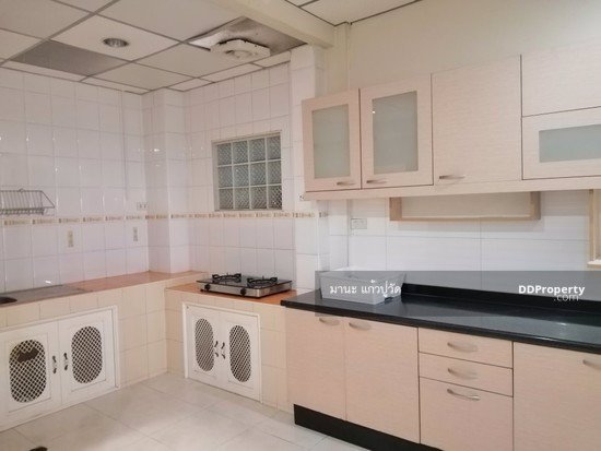 ให้เช่า-ทาวน์เฮ้าส์2ชั้น-20ตรว-2ห้องนอน-2ห้องน้ำ-2แอร์-ถประดิษฐ์มนูธรรม-เลียบทางด่วนเอกมัยรามอินท