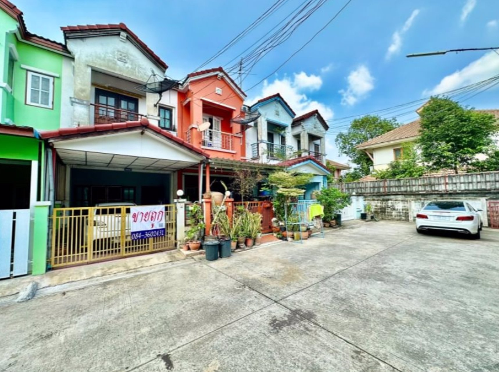 ขายด่วน-ขายถูก-ต้นโครงการ-หมู่บ้านฟ้ารังสิต-คลองสี่-ซอย-1-ต้นโครงการ