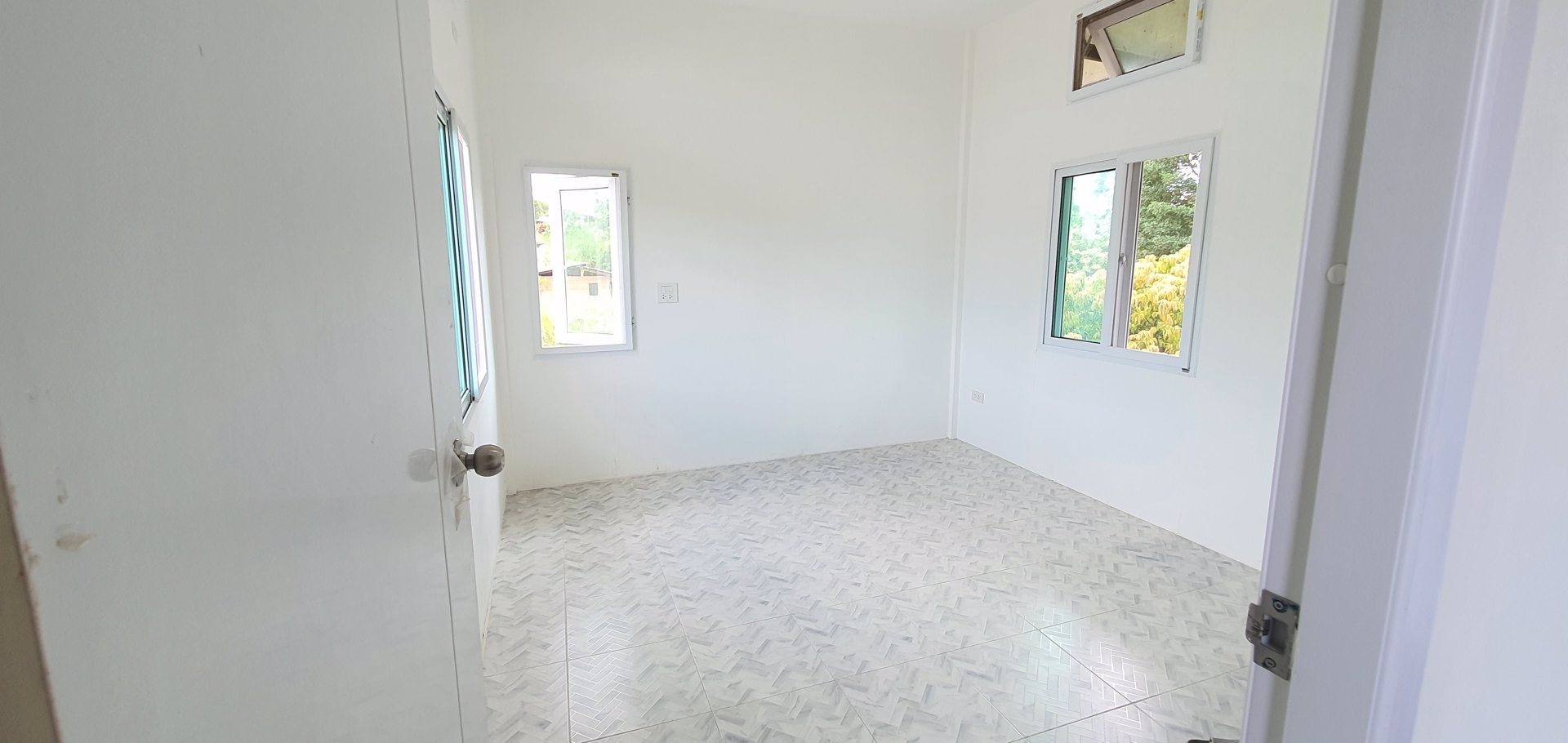 ขายบ้านพร้อมที่ดิน-โฉนดครุฑแดง-อเขาค้อ-เนื้อที่-3-ไร่-32-ตรวา-วิวกังหัน-ติดฝายทดน้ำ