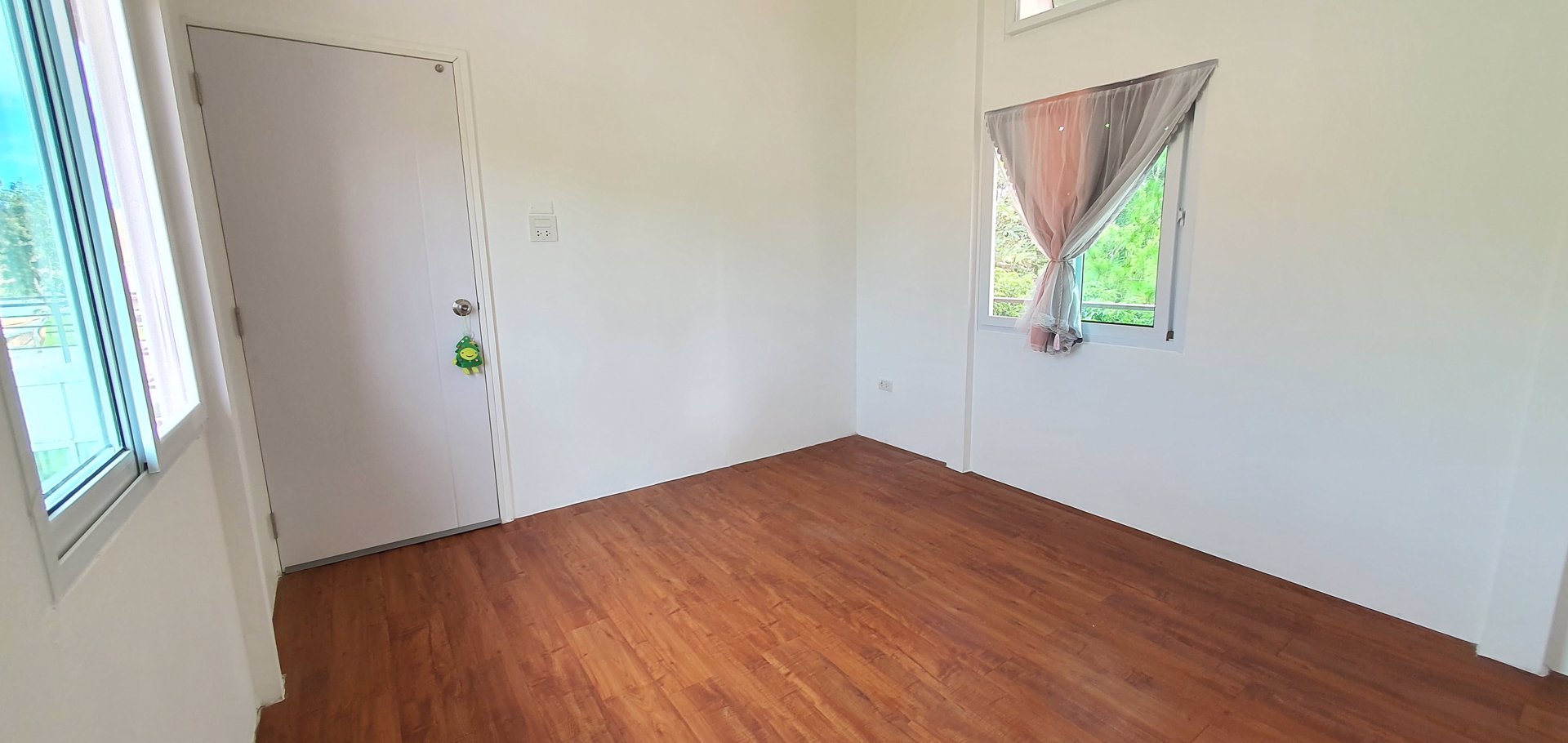 ขายบ้านพร้อมที่ดิน-โฉนดครุฑแดง-อเขาค้อ-เนื้อที่-3-ไร่-32-ตรวา-วิวกังหัน-ติดฝายทดน้ำ