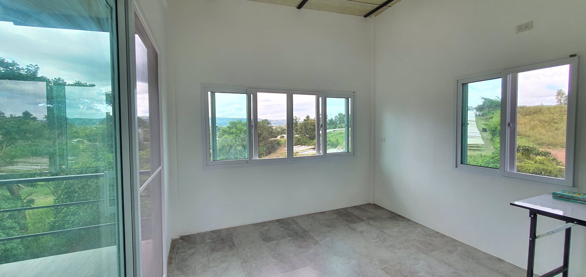 ขายบ้านพร้อมที่ดิน-โฉนดครุฑแดง-อเขาค้อ-เนื้อที่-3-ไร่-32-ตรวา-วิวกังหัน-ติดฝายทดน้ำ