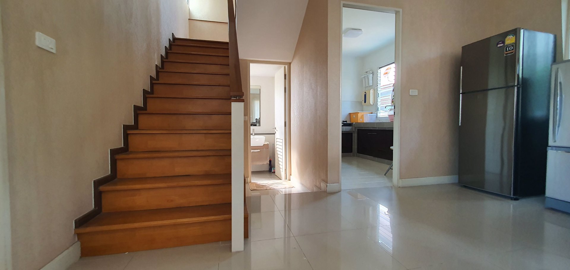 ขายบ้านเดี่ยว-2-ชั้น-100-ตรวา-ราคาถูก-หมู่บ้านฮาบิเทีย-ปัญญาอินทรา-ถนนปัญญาอินทรา-เขตคลองสามวา-ใกล้