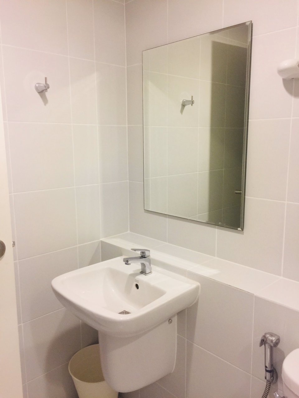 ขาย-ปล่อยเช่า-elements-srinakarin-condo