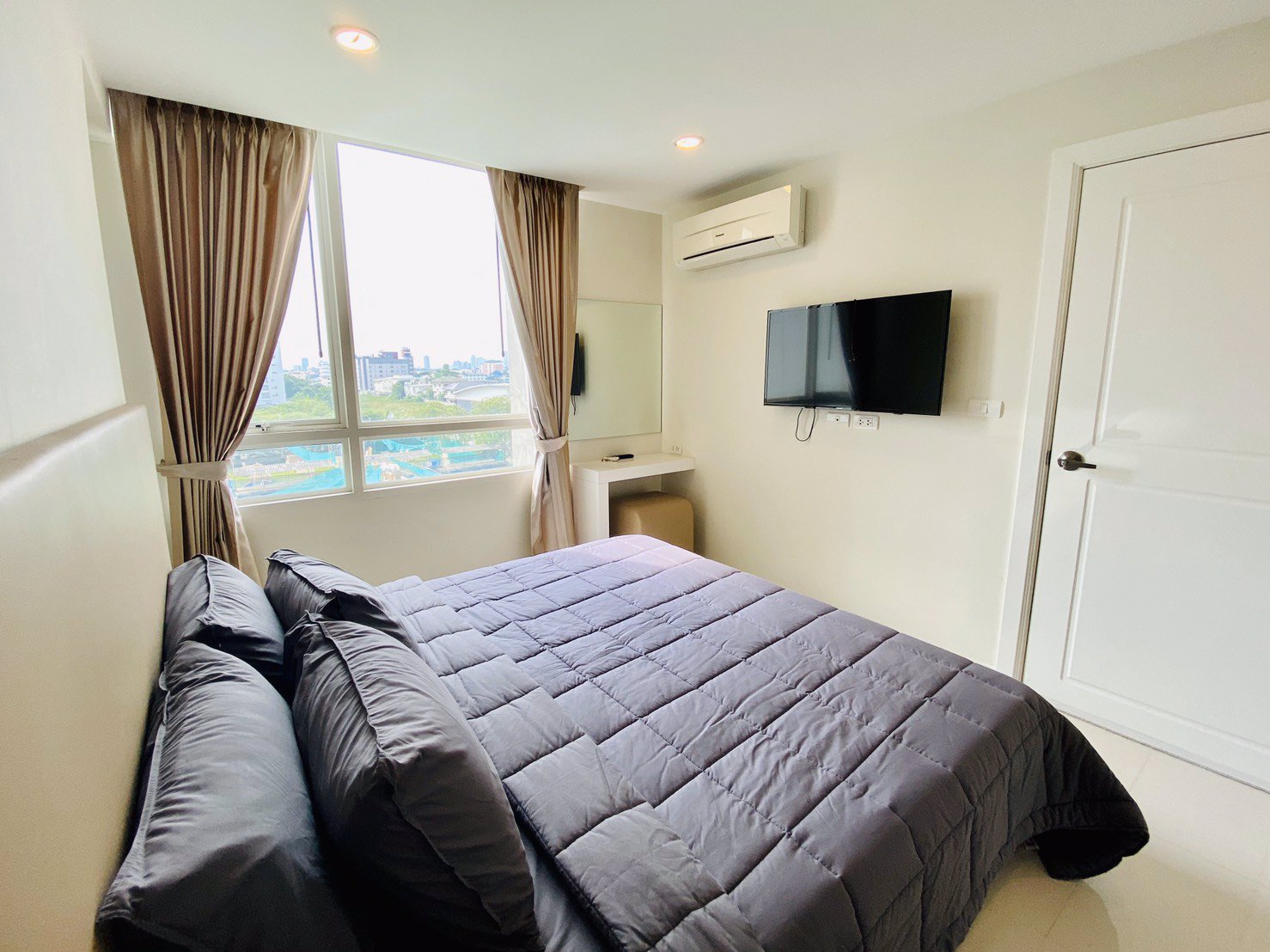 ขาย-ปล่อยเช่า-elements-srinakarin-condo