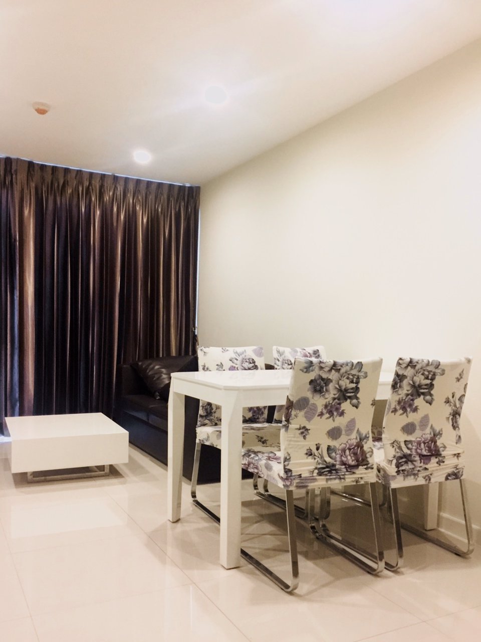 ขาย-ปล่อยเช่า-elements-srinakarin-condo