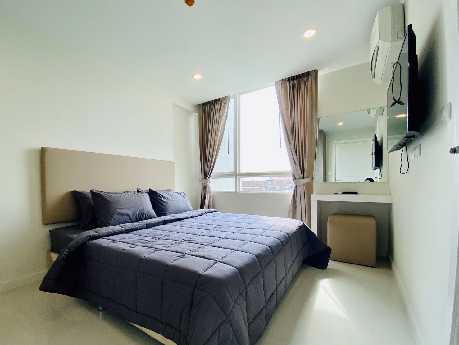 ขาย-ปล่อยเช่า-elements-srinakarin-condo