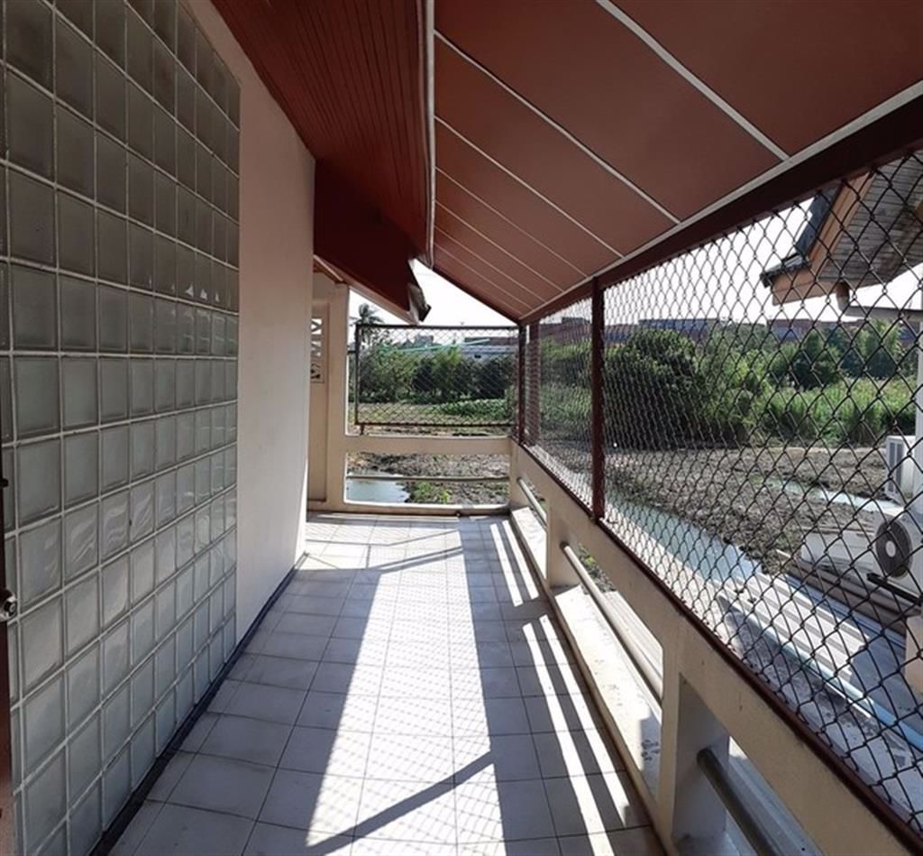 ขายบ้านเดี่ยว-2-ชั้น-ขายถูก-พร้อมอยู่-ใกล้นิคมอุตสาหกรรม-บายพาส-ตบึง-อศรีราชา-จชลบุรี