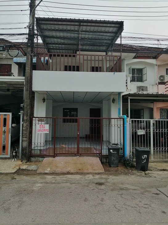 ขายทาวเฮ้าส์-2-ชั้น-พร้อมอยู่-รังสิตคลอง-4-ทำเลดีมาก-ใกล้ห้างแหล่งชุมชน