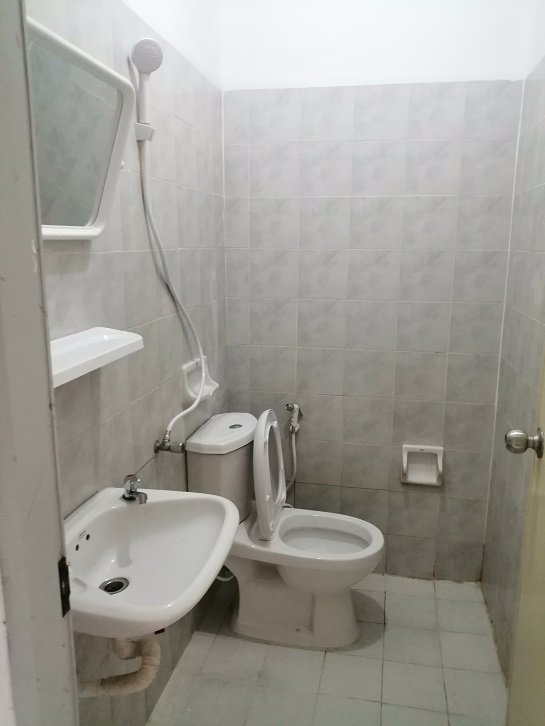 ขายทาวเฮ้าส์-2-ชั้น-พร้อมอยู่-รังสิตคลอง-4-ทำเลดีมาก-ใกล้ห้างแหล่งชุมชน