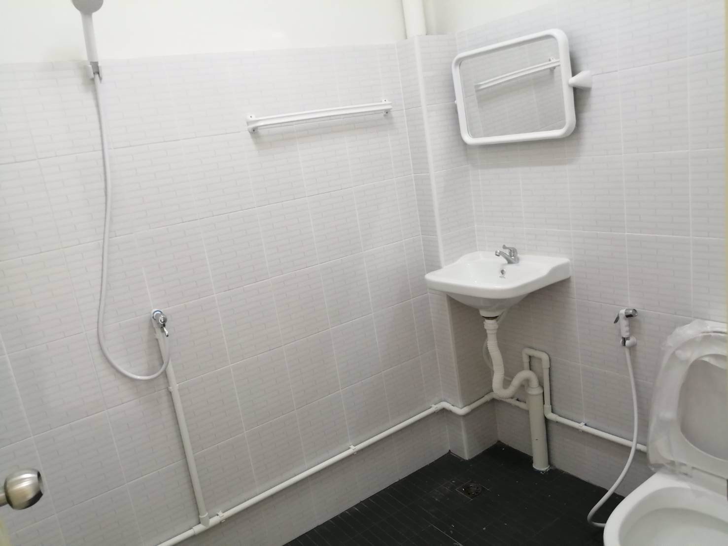 ขายทาวเฮ้าส์-1-ชั้น-พร้อมอยู่-รังสิตคลอง-4-ทำเลดีมาก-ใกล้ห้างแหล่งชุมชน