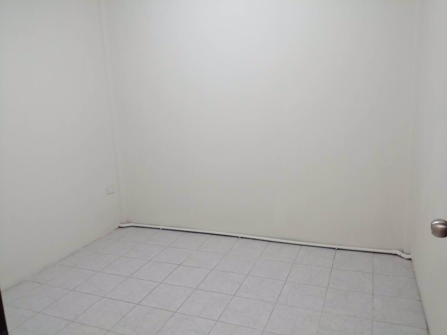 ขายทาวเฮ้าส์-1-ชั้น-พร้อมอยู่-รังสิตคลอง-4-ทำเลดีมาก-ใกล้ห้างแหล่งชุมชน