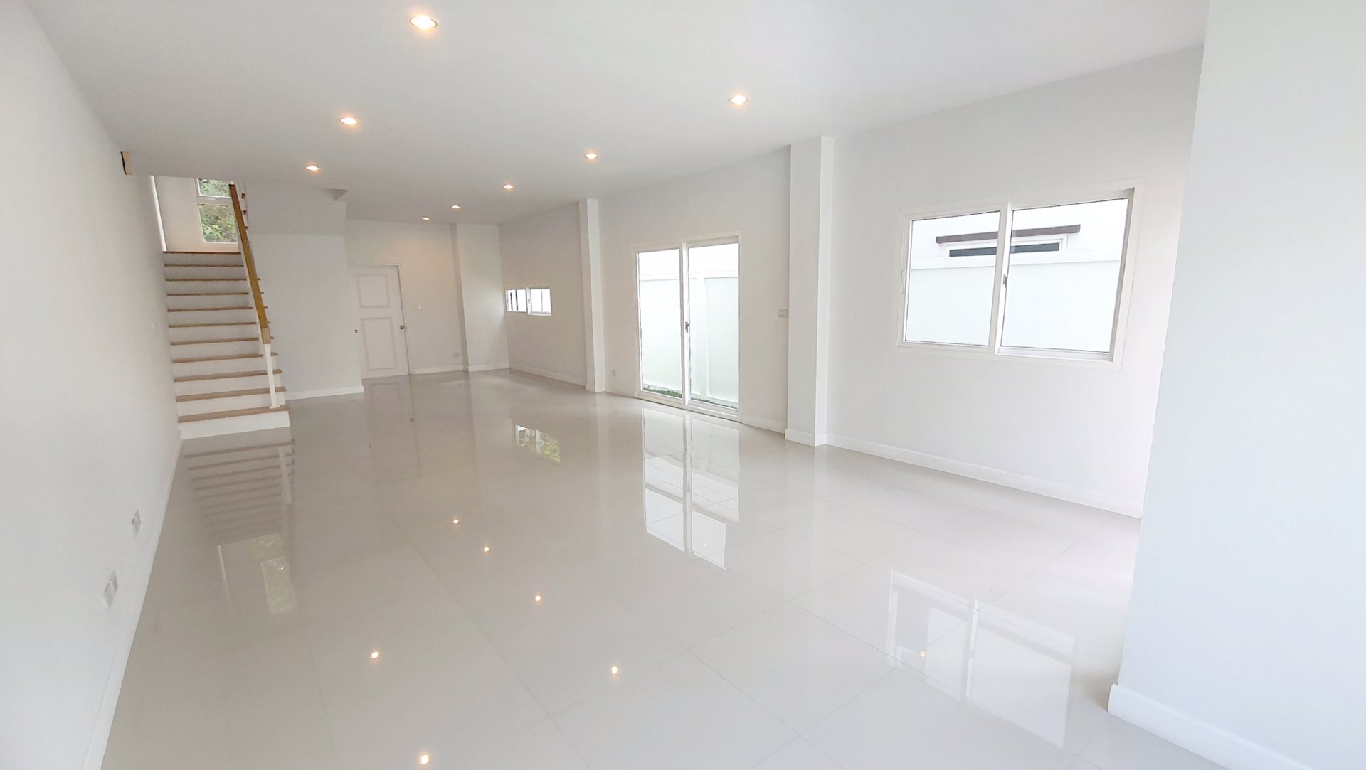 ขาย-ทาวน์โฮม-3-ชั้น