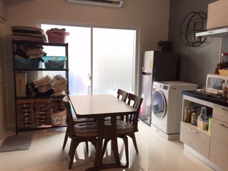 ขายด่วน-ทาวน์เฮ้าส์-2-ชั้น-โครงการอินดี้-3-บางนา-เนื้อที่-18-ตรว-เจ้าของขายเอง-รวมค่าโอนฟรี-สนใจติดต่อ-061-424-8914