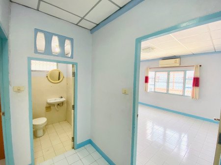 ขายด่วน-บ้านแฝด-หมู่บ้าน​-พระปิ่น​-3​-บ้านแฝด-ปรับปรุง-พร้อมเข้าอยู่-ทำเลบางบางใหญ่-ติดถนนกาญจนา​ภิเษก​-​