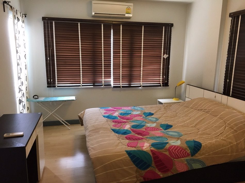 ให้เช่า-ทาวน์พลัส-เทพารักษ์-3-ชั้น-ใกล้บิ๊กซีบางพลี-พิเศษ-เฟอร์-แอร์-5-ตัว-line-feelgoodhome