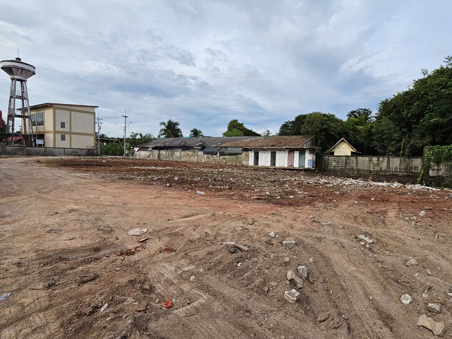 ขายที่ดินพร้อมสิ่งปลูกสร้าง-ติดคลองดำเนินสะดวก-ราชบุรี