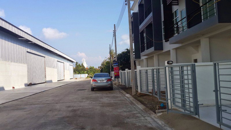 ขายหรือให้เช่า-โฮมออฟฟิศ-ถนนศรีนครินทร์-ใกล้ทางขึ้นลงวงแหวนกาญจนาฯ