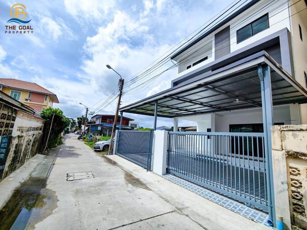 บ้านเดี่ยว-3-ชั้น-สร้างใหม่วัสดุดีเยี่ยม-ใกล้รถไฟฟ้าสายสีเขียว-และสีเหลือง-ด้วยน๊า-‼