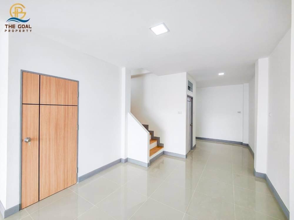 บ้านเดี่ยว-3-ชั้น-สร้างใหม่วัสดุดีเยี่ยม-ใกล้รถไฟฟ้าสายสีเขียว-และสีเหลือง-ด้วยน๊า-‼