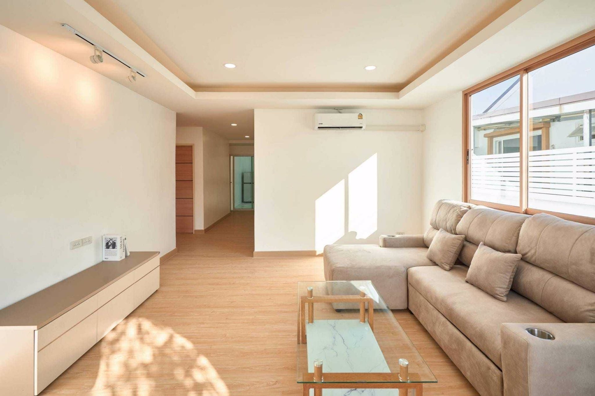 บ้านเดี่ยวชั้นเดียว-สร้างใหม่-สไตล์มินิมอล