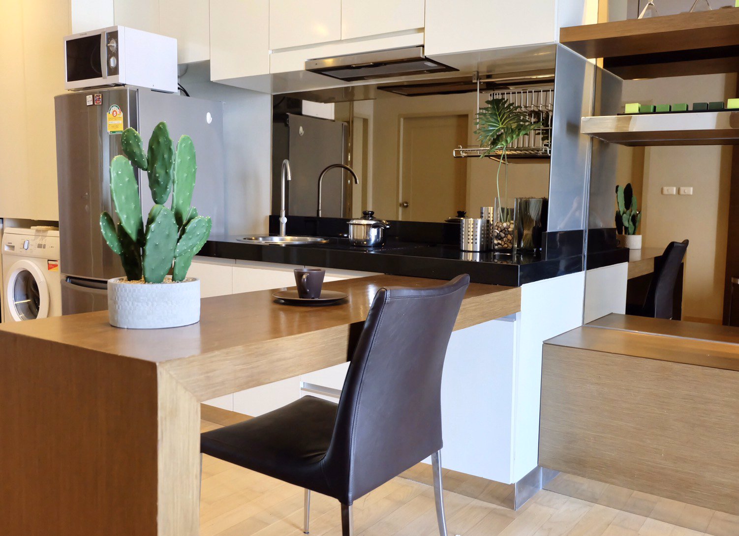 for-sale-rent‼️-noble-reveal-ekkamai-2-ห้องนอน-74-ตรม-เพียง-350-เมตร-เดินถึง-bts-เอกมัย