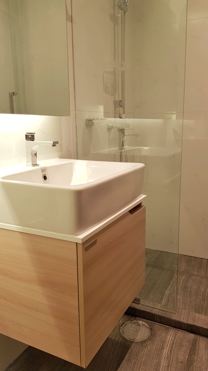 sale-altitude-define-2-bedrooms-435-sqm-350-meters-from-mrt-sam-yan-near-silom