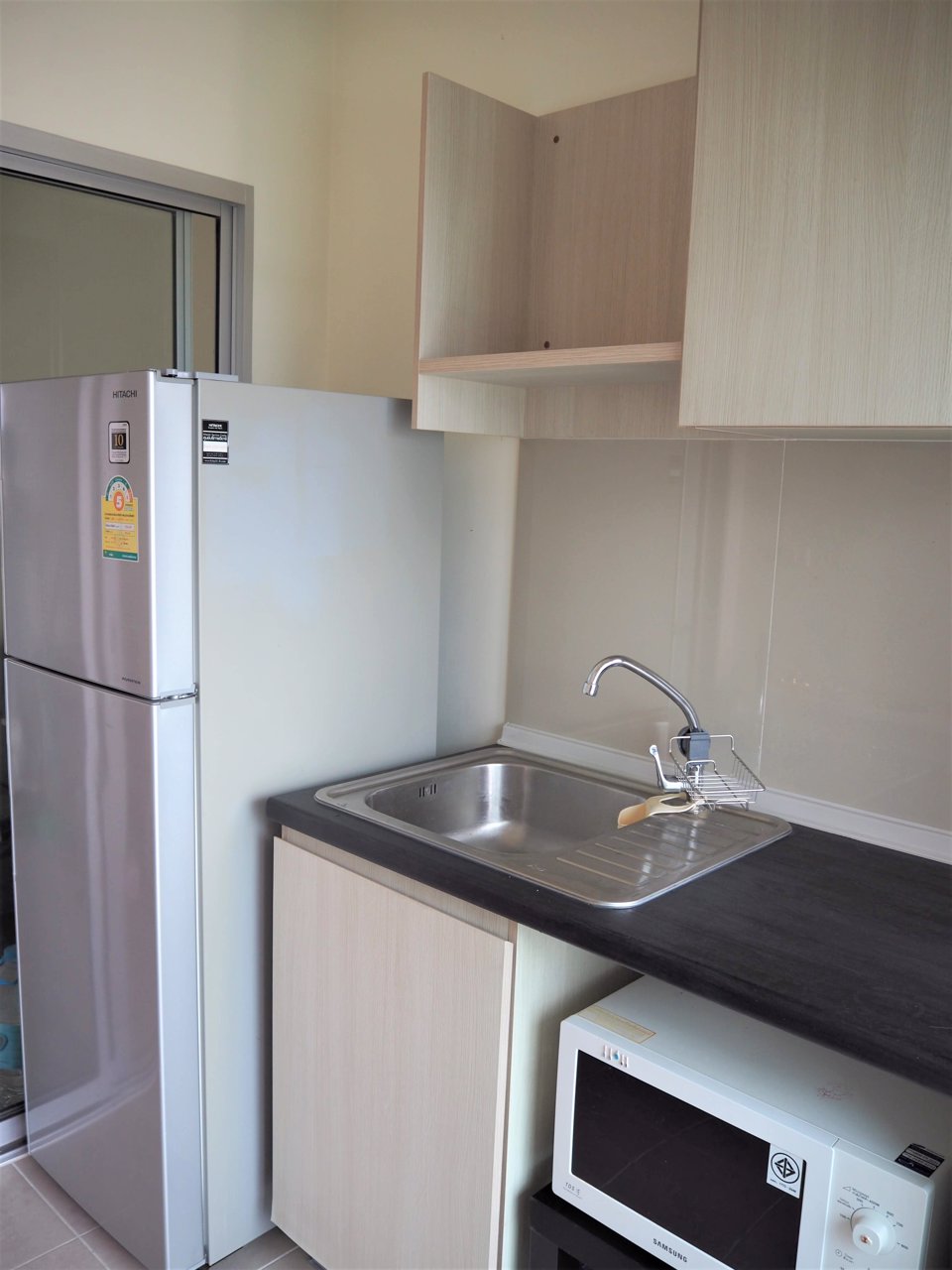 ขายคอนโด-ห้องสวย-ตำแหน่งดี-aspire-sathorn-taksin-ชั้น-15-ทิศเหนือเย็นสบาย-แบบครัวปิด