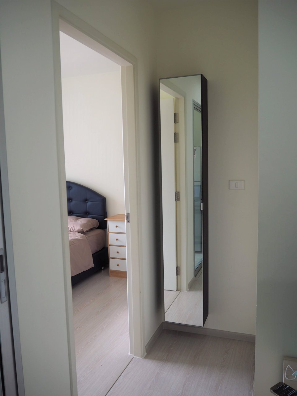 ขายคอนโด-ห้องสวย-ตำแหน่งดี-aspire-sathorn-taksin-ชั้น-15-ทิศเหนือเย็นสบาย-แบบครัวปิด