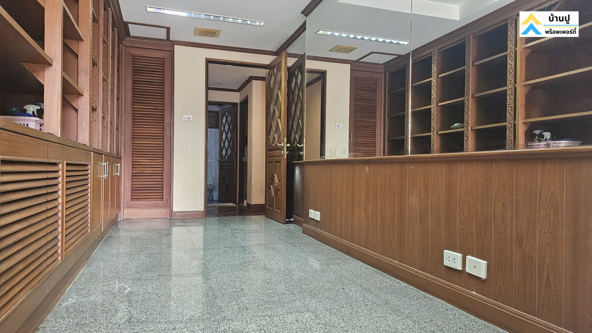 ขายบ้านเดี่ยวทำเลดีใกล้รถไฟฟ้า-เนื้อที่-338-ตรว-มี-4-ห้องนอน-5-ห้องน้ำ-ซอยเพชรเกษม-30-ถนนเพชรเกษม