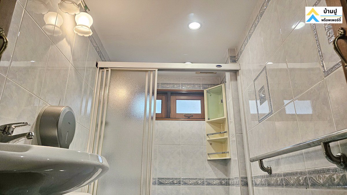 ขายบ้านเดี่ยวทำเลดีใกล้รถไฟฟ้า-เนื้อที่-338-ตรว-มี-4-ห้องนอน-5-ห้องน้ำ-ซอยเพชรเกษม-30-ถนนเพชรเกษม