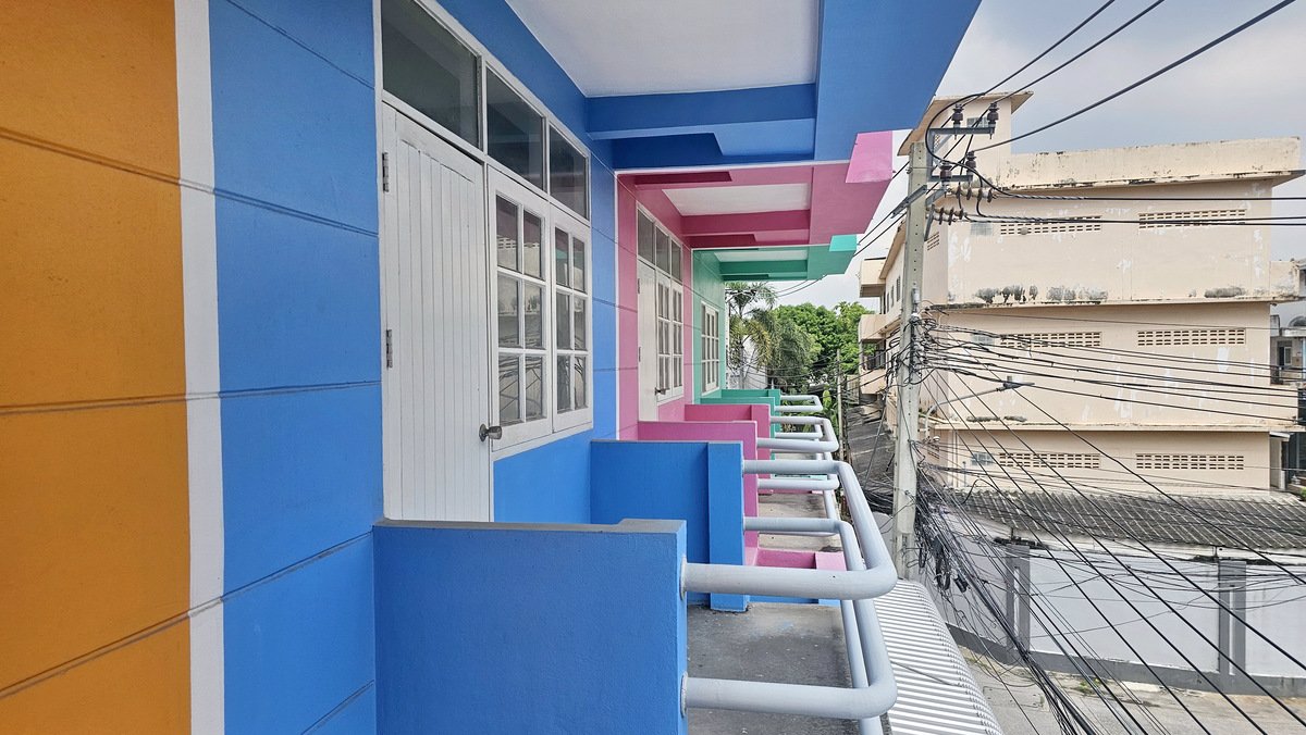 ขายอาคาร-4-คูหา-4-ชั้นพร้อมชั้นลอย-ซอยเพชรเกษม-28-ใกล้รถไฟฟ้าสถานีบางหว้าและบางไผ่