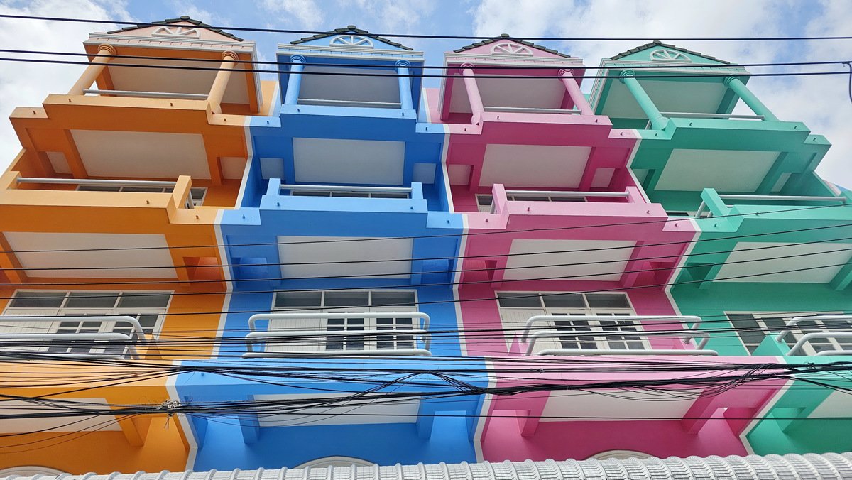 ขายอาคาร-4-คูหา-4-ชั้นพร้อมชั้นลอย-ซอยเพชรเกษม-28-ใกล้รถไฟฟ้าสถานีบางหว้าและบางไผ่