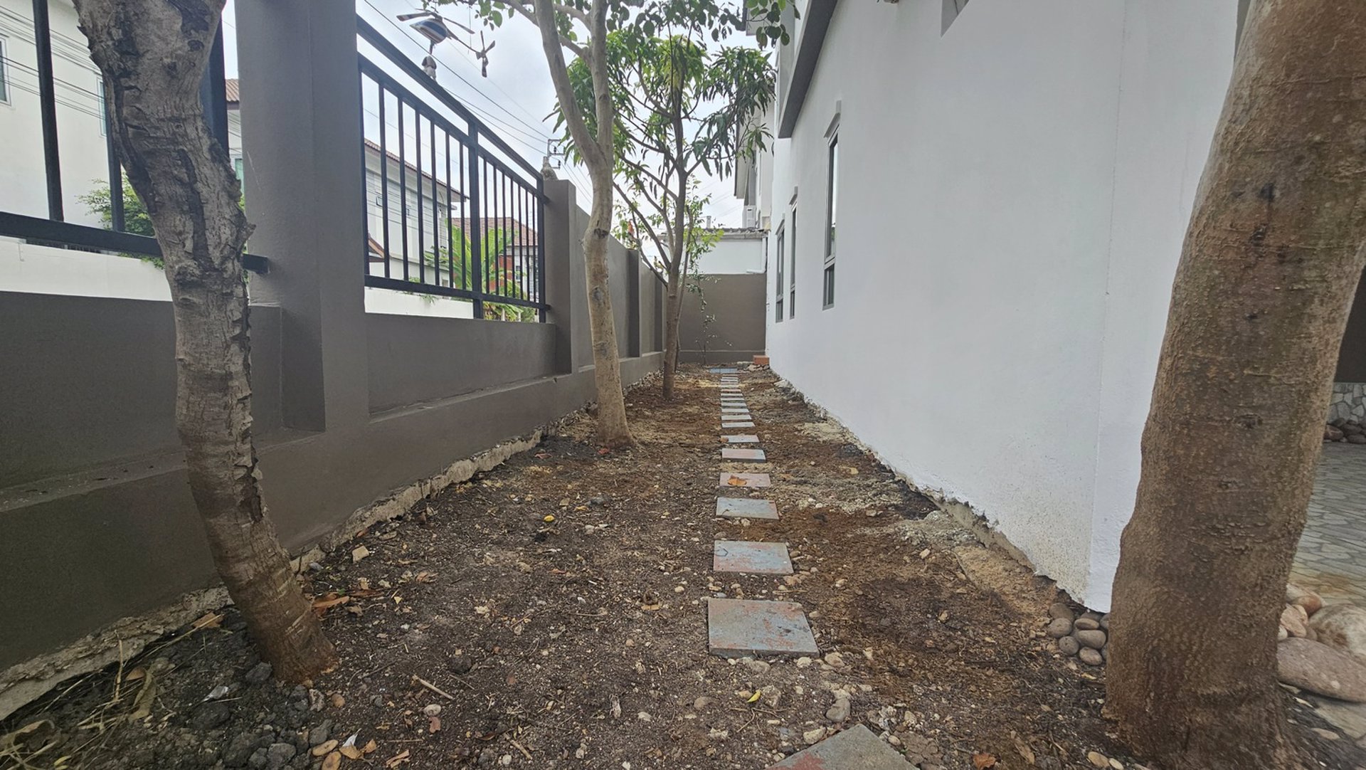 บ้านราชพฤกษ์-สุวรรณภูมิ-ลาดกระบัง-ทาวน์โฮม-2-ชั้น-หลังมุมสวยพร้อมอยู่-ฉลองกรุง-61-กรุงเทพ