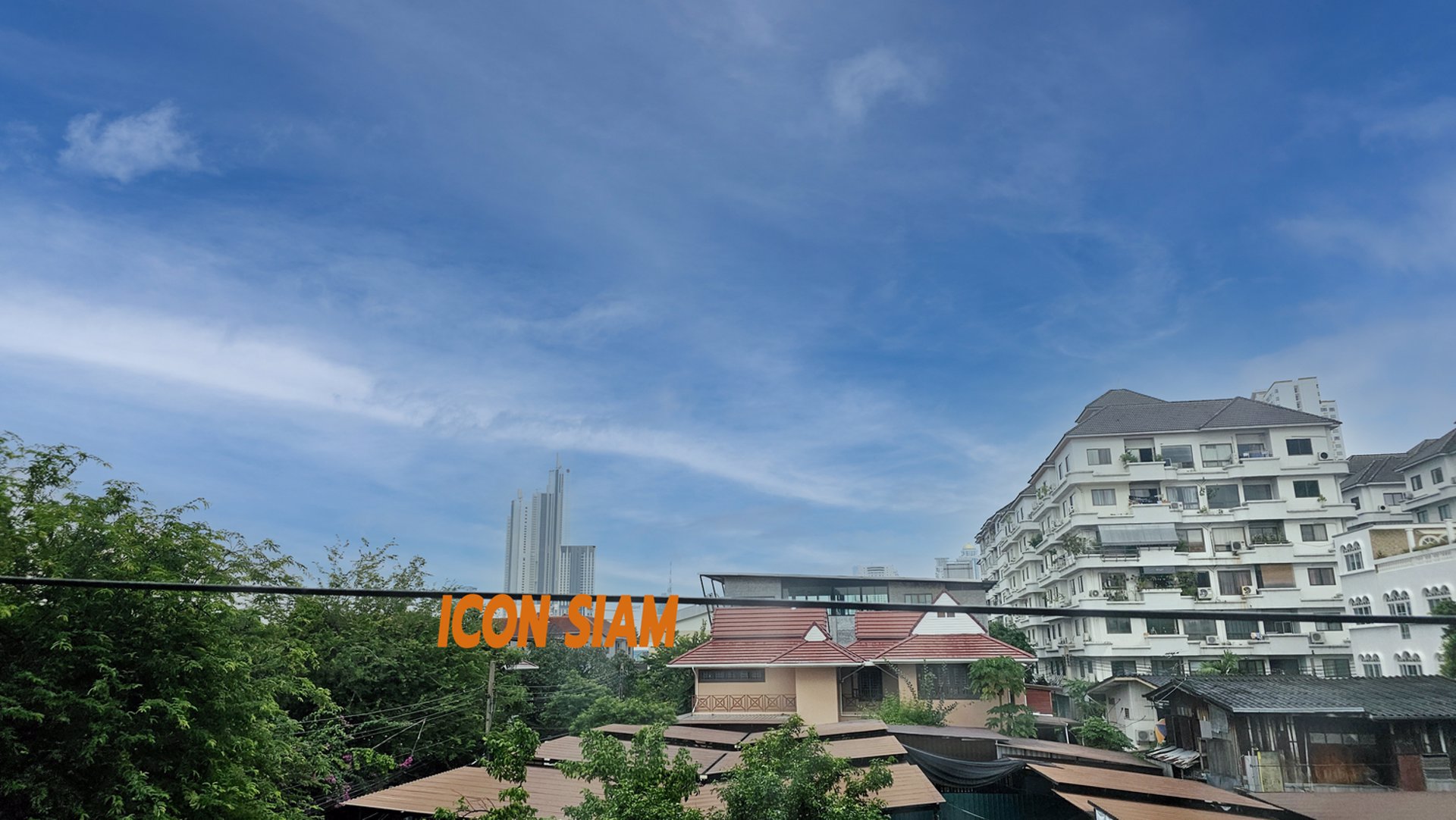 อาคาร-4-ชั้นมีดาดฟ้า-ทำเลทอง-ถนนกรุงธนบุรี-ซอย-1-ใกล้ไอคอน-สยาม-และรถไฟฟ้าวงเวียนใหญ่