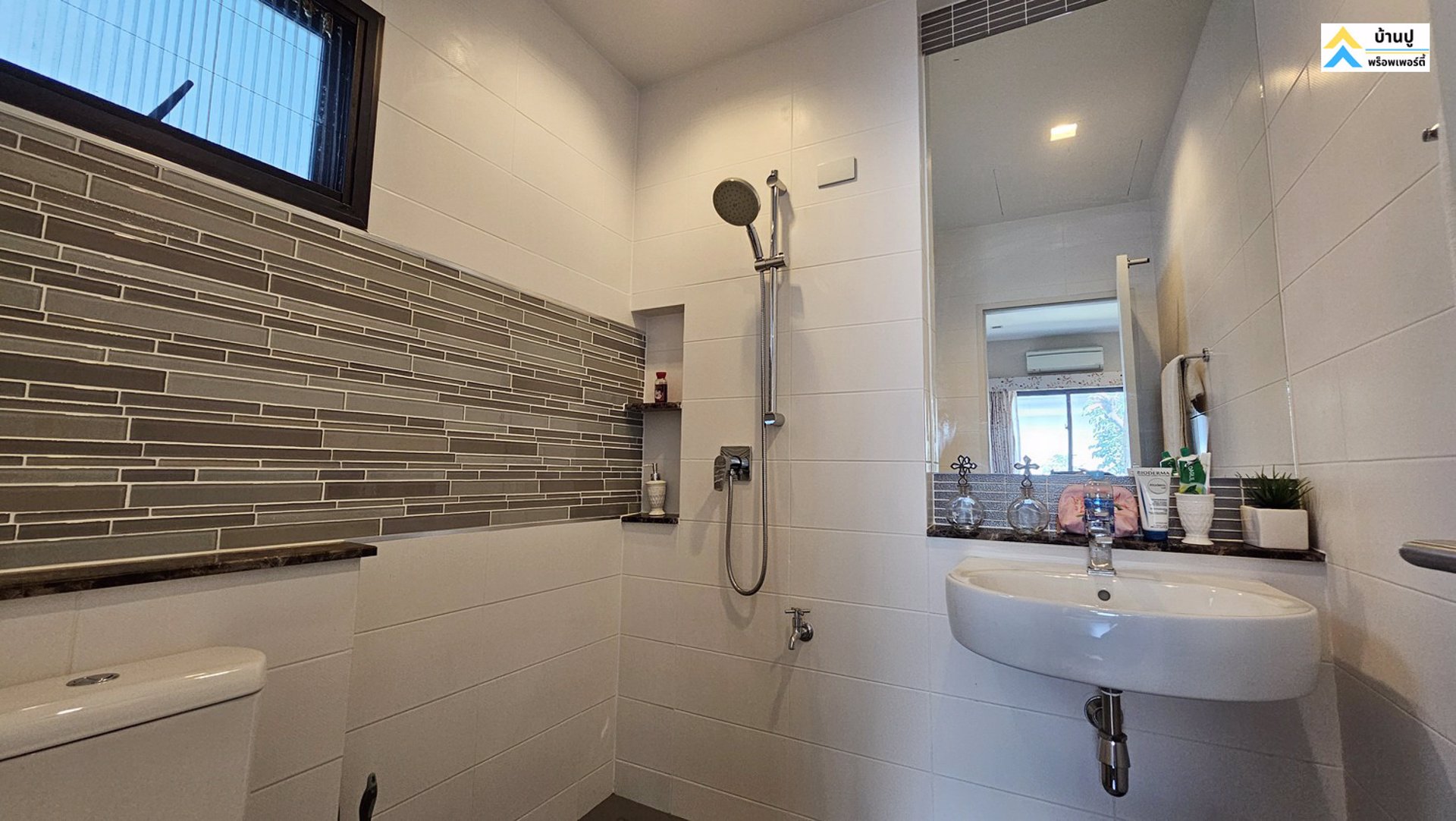 บ้านเดี่ยวบุราสิริ-วงแหวน-อ่อนนุช-6460-ตรว-สวยพร้อมเฟอร์-เข้าอยู่ได้เลย-บางพลี-สมุทรปราการ