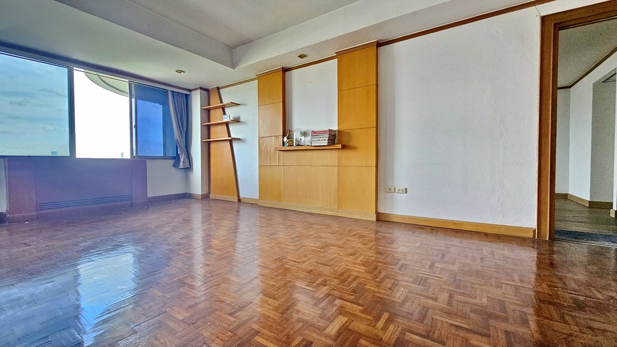 รอยัลไนน์-เรสซิเดนท์-royal-nine-residence-คอนโด-ถนนพระราม-9-ซอย-17-ชั้น-22-ห้องใหญ่-85-ตรม