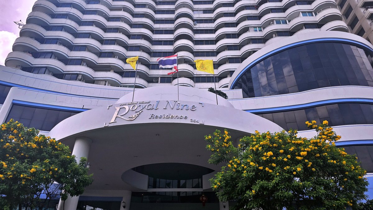 รอยัลไนน์-เรสซิเดนท์-royal-nine-residence-คอนโด-ถนนพระราม-9-ซอย-17-ชั้น-22-ห้องใหญ่-85-ตรม