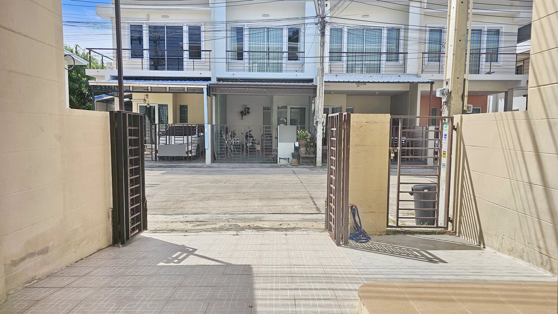 ทาวน์เฮ้าส์แสนสุขทาวน์-2-sansuk-town-2-พัทยา-ต้นโครงการ-ตหนองปรือ-อบางละมุง-จชลบุรี