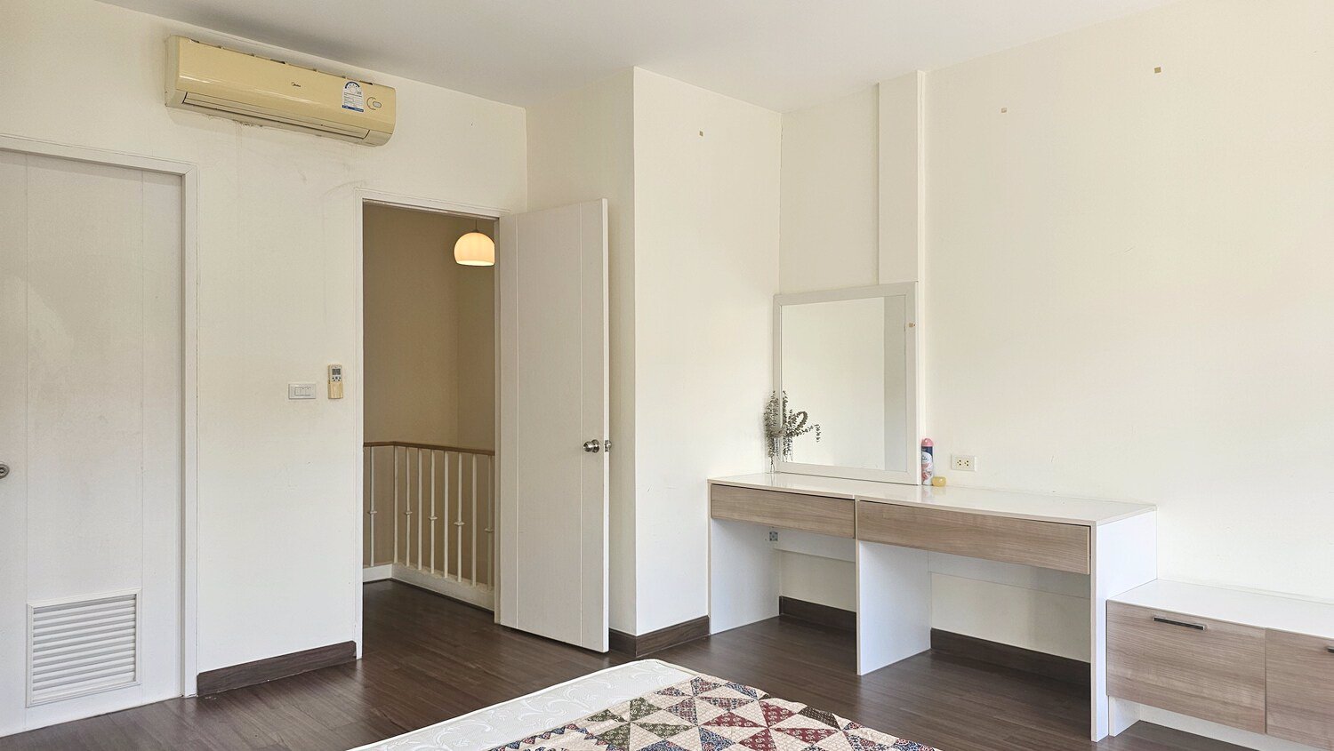 ทาวน์เฮ้าส์แสนสุขทาวน์-2-sansuk-town-2-พัทยา-ต้นโครงการ-ตหนองปรือ-อบางละมุง-จชลบุรี