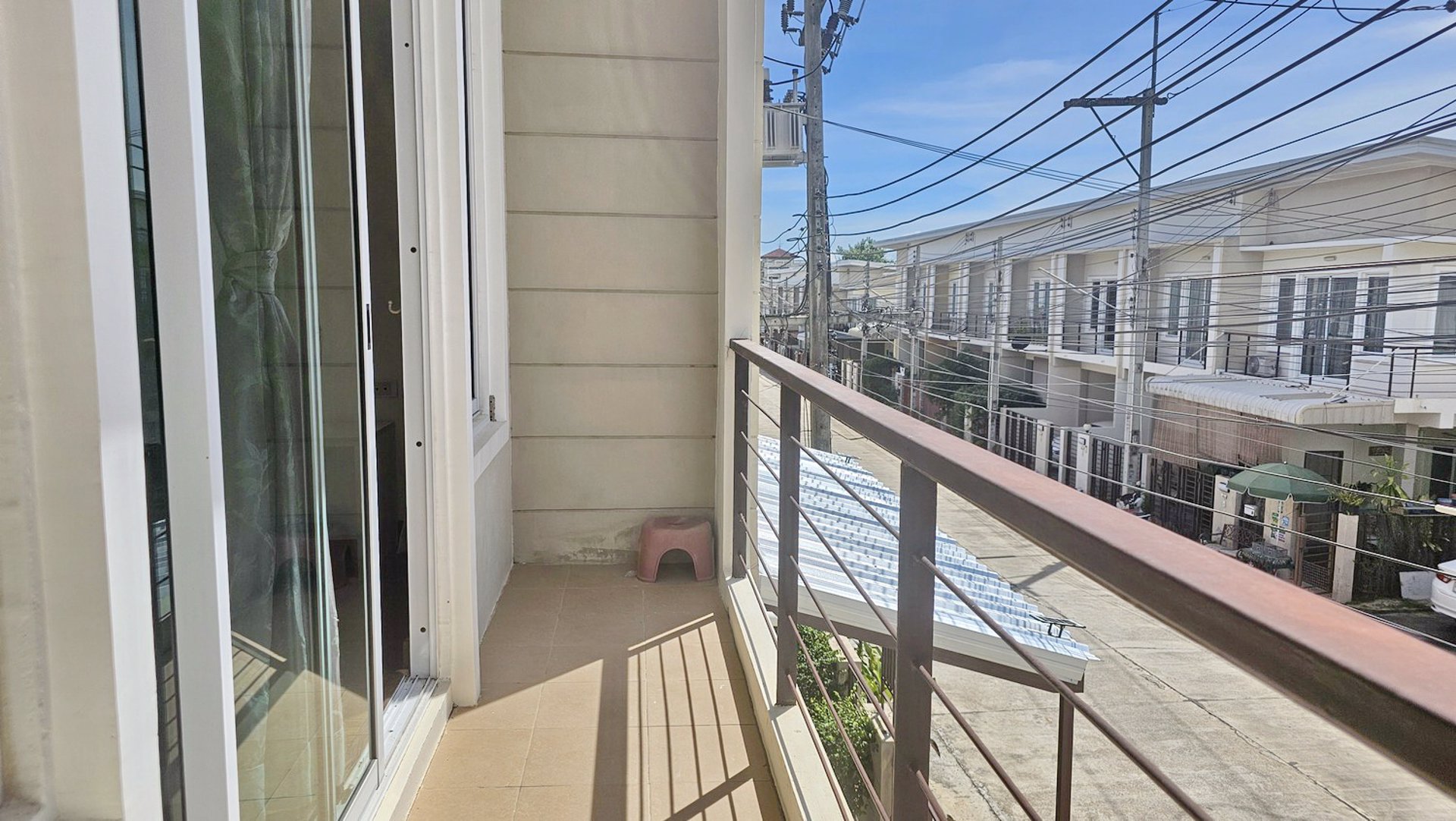 ทาวน์เฮ้าส์แสนสุขทาวน์-2-sansuk-town-2-พัทยา-ต้นโครงการ-ตหนองปรือ-อบางละมุง-จชลบุรี