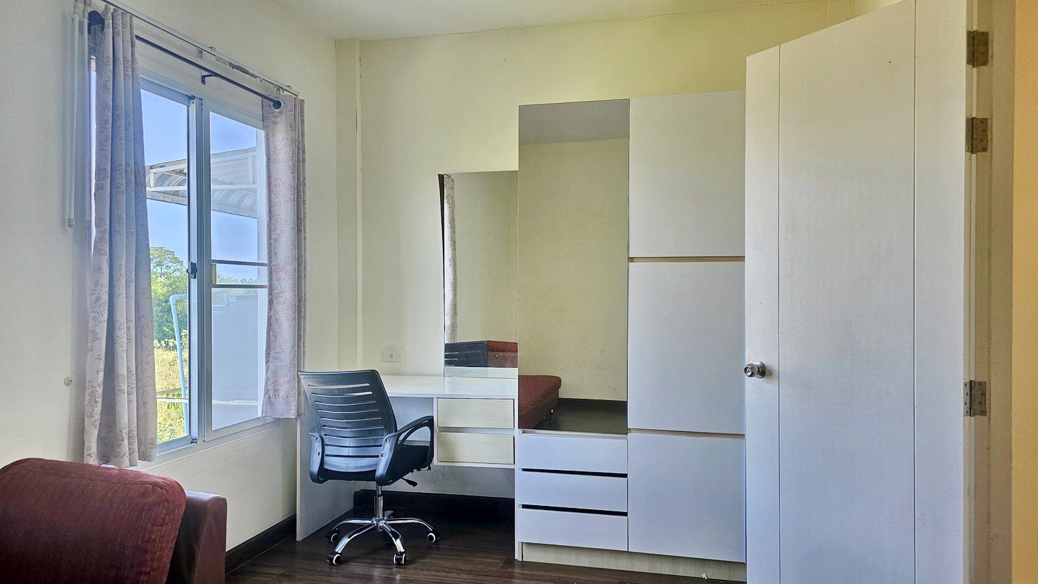 ทาวน์เฮ้าส์แสนสุขทาวน์-2-sansuk-town-2-พัทยา-ต้นโครงการ-ตหนองปรือ-อบางละมุง-จชลบุรี