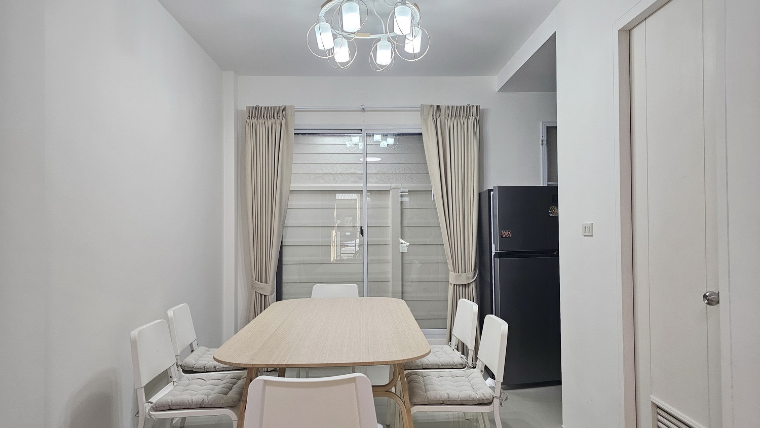 ทาวน์เฮ้าส์แสนสุขทาวน์-2-sansuk-town-2-พัทยา-ต้นโครงการ-ตหนองปรือ-อบางละมุง-จชลบุรี