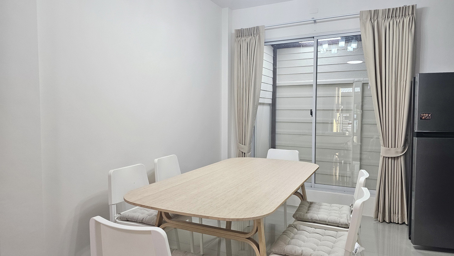 ทาวน์เฮ้าส์แสนสุขทาวน์-2-sansuk-town-2-พัทยา-ต้นโครงการ-ตหนองปรือ-อบางละมุง-จชลบุรี