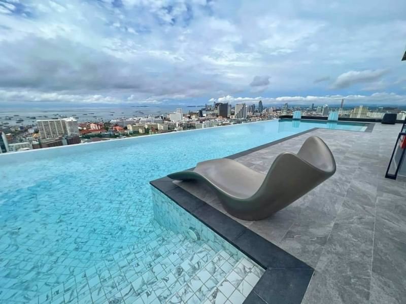 luxury-condo-arcadia-millennium-fully-furnished-on-the-high-floor-near-pattaya-beach-only-800-mete