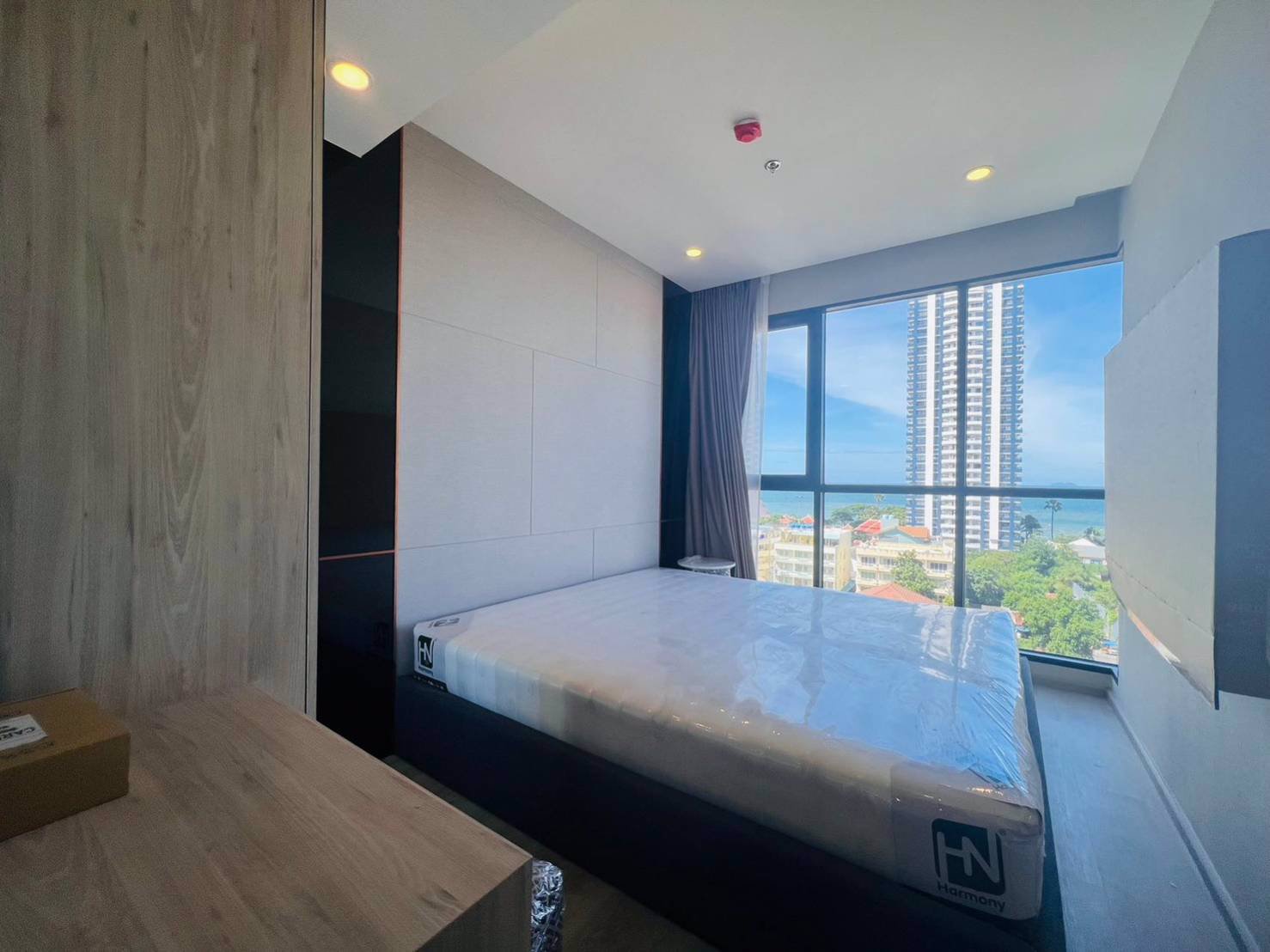 the-panora-pattaya-2-bedroom-sea-view-high-floor-fully-furnished-near-beach-pratumnak-pattaya